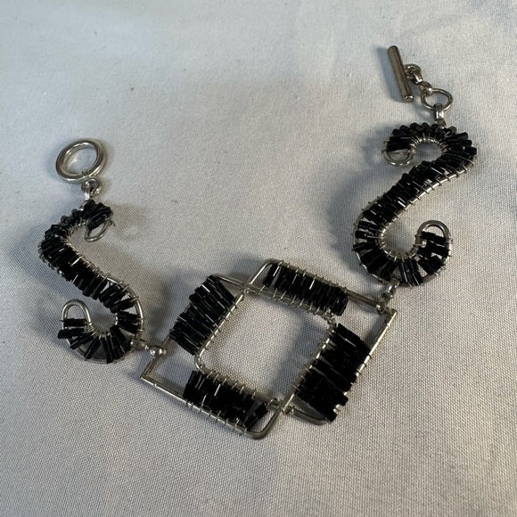 Abstract vibe artisan wire bead wrapped bracelet - Picture 3 of 6